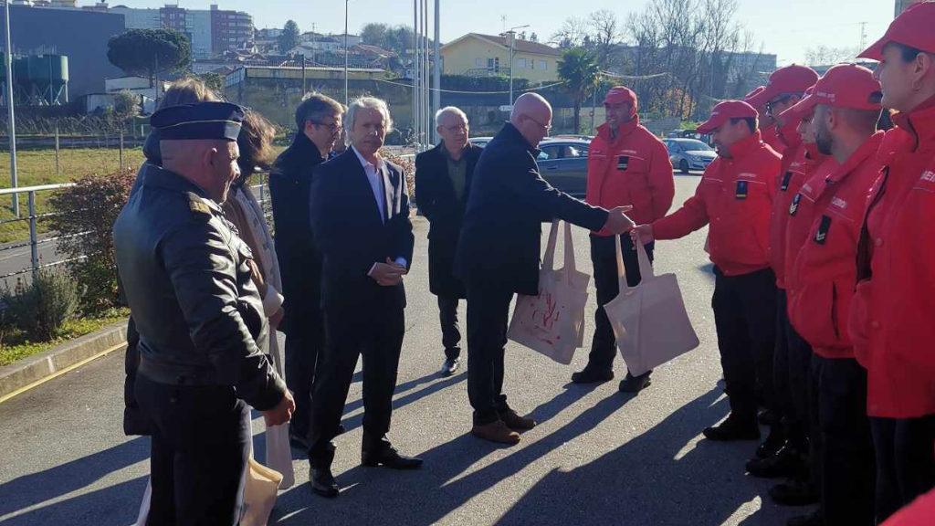 Famalicão: Mário Passos visita forças de segurança e socorro antes de fechar 2024