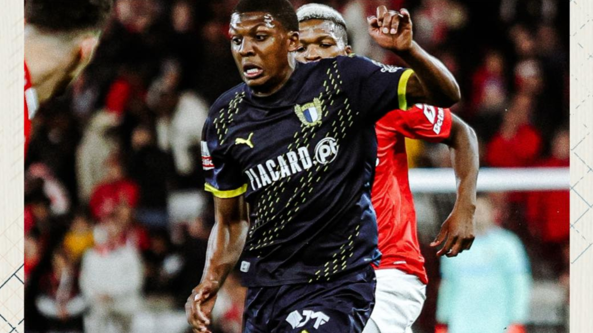 Famalicão é goleado pelo Benfica (4 - 0)