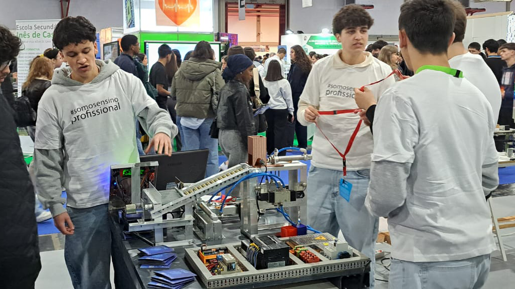 Famalicão: Alunos do ensino profissional do AEPBS mostram projetos na Qualifica