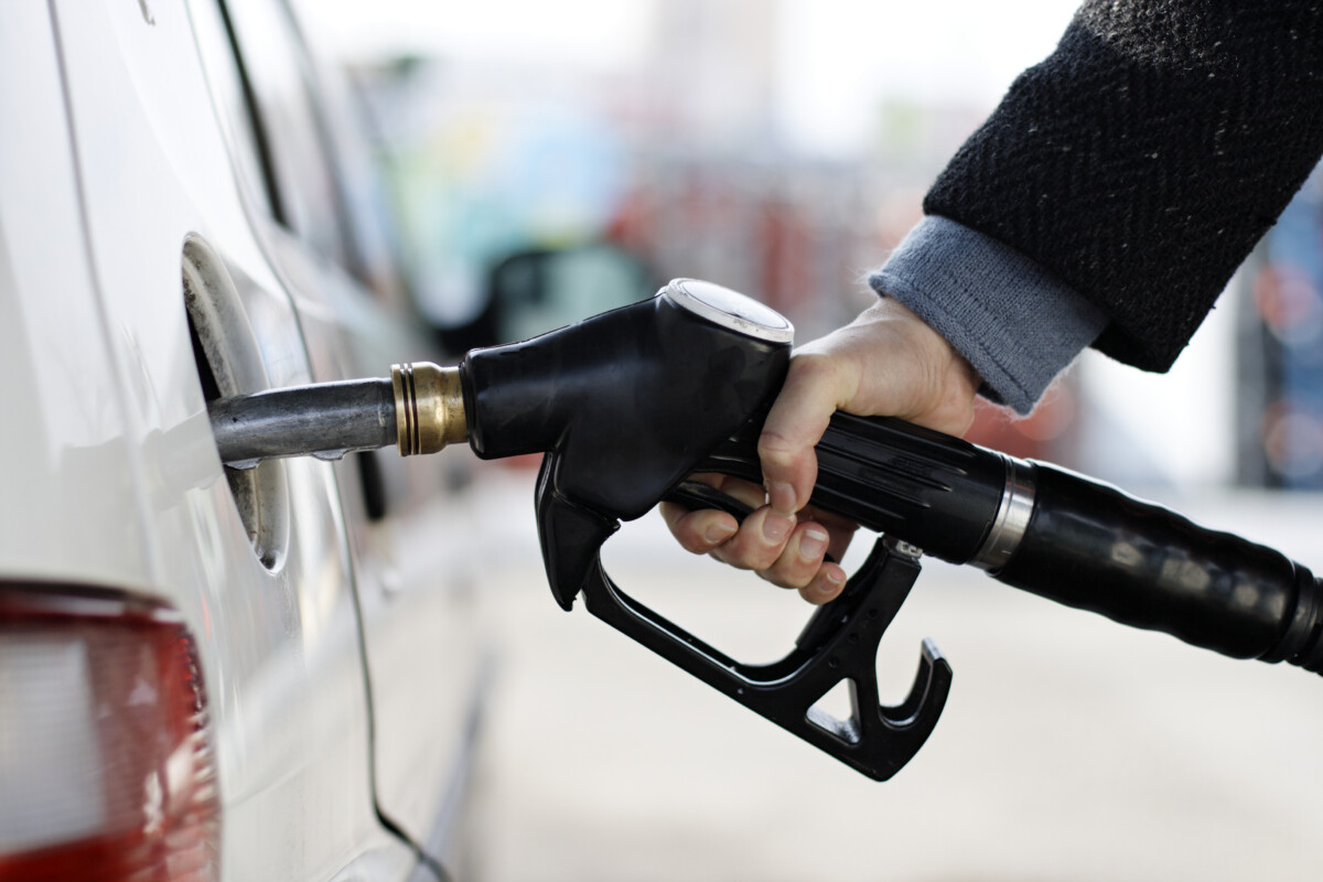 Preço da gasolina aumenta 1 cêntimo na próxima semana