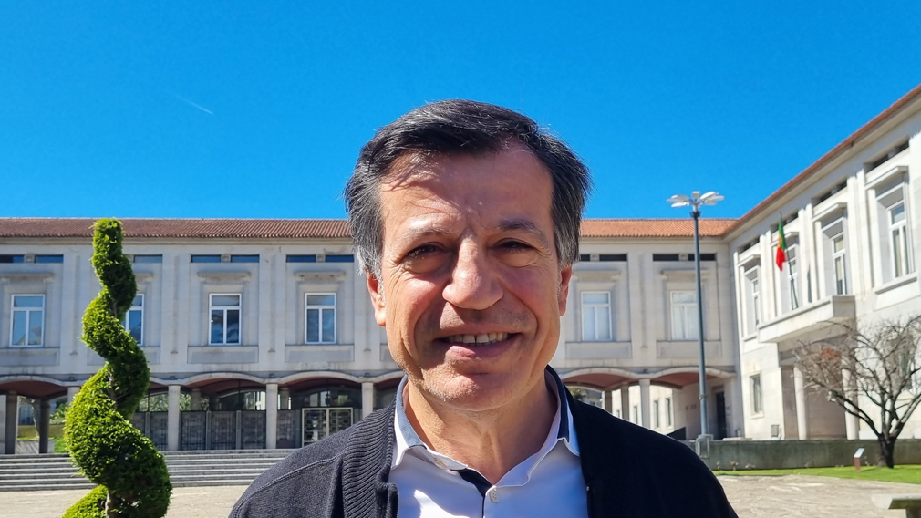 Famalicão: Carlos Figueiredo apresenta livro da sua vida como farmacêutico e político