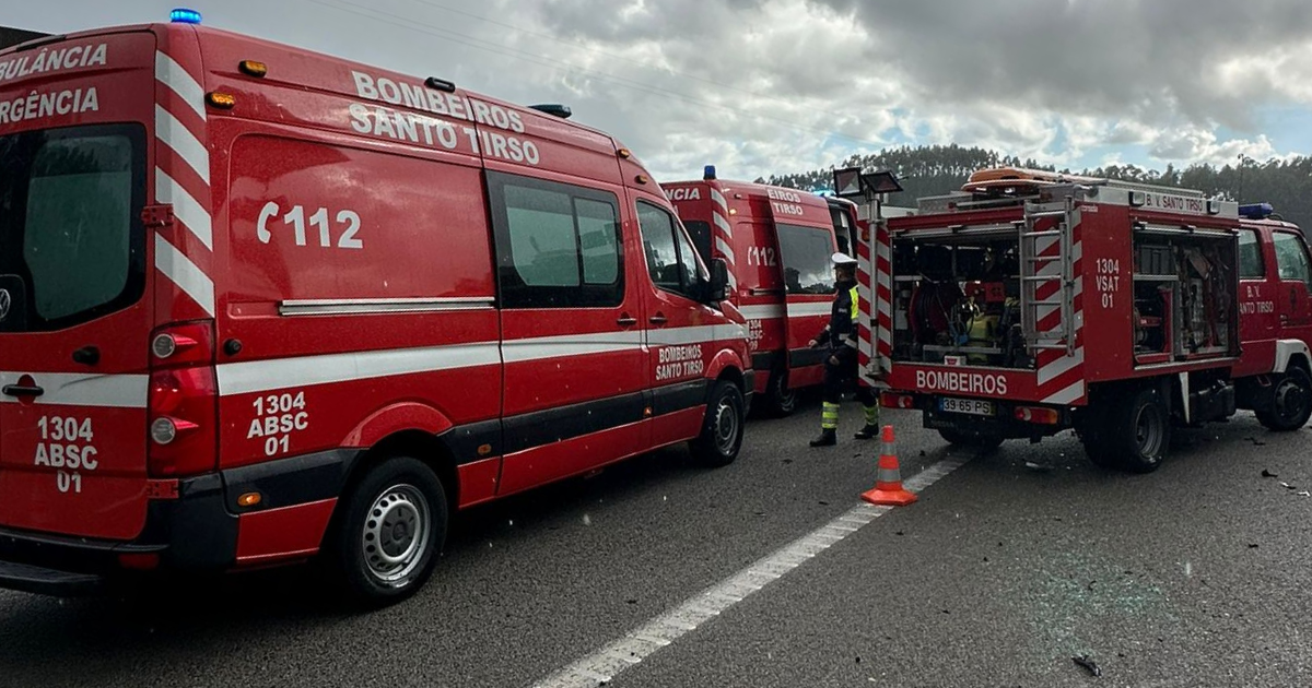 Trofa: Quatro feridos em colisão entre viaturas na A3
