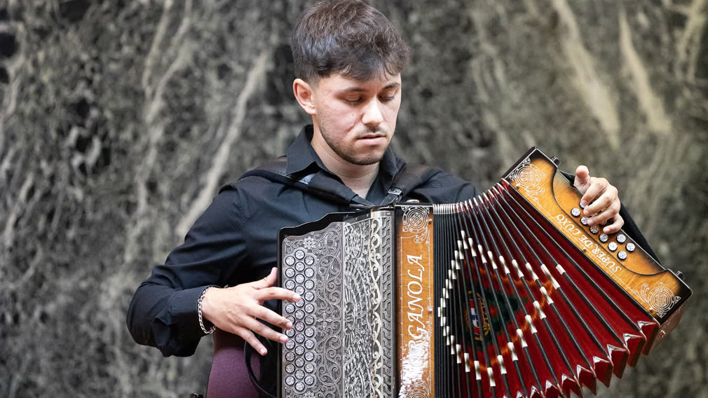 Famalicão: Luís Fernandes vence concurso nacional de concertinas