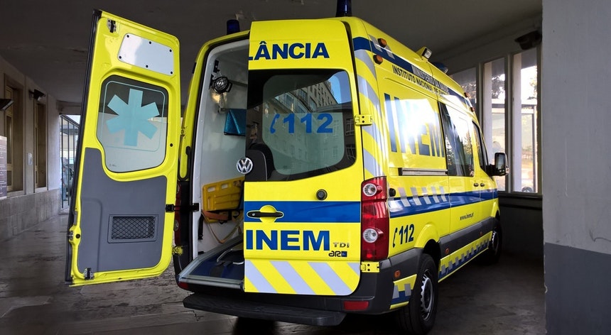 Bombeiros exigem pagamento até quarta-feira ou então ambulâncias do INEM vão parar