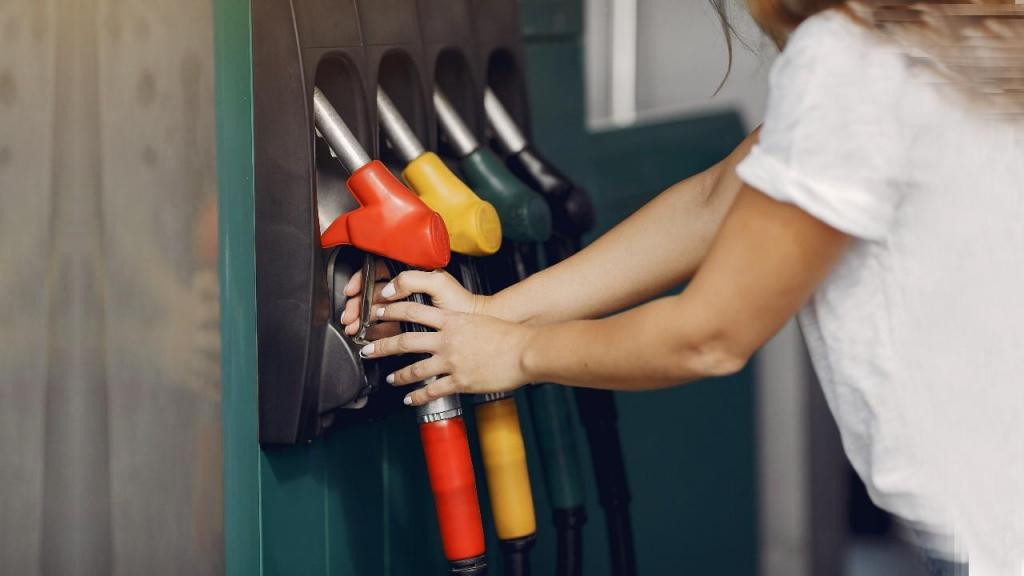 Preço dos combustíveis desce até 1 cêntimo na próxima semana