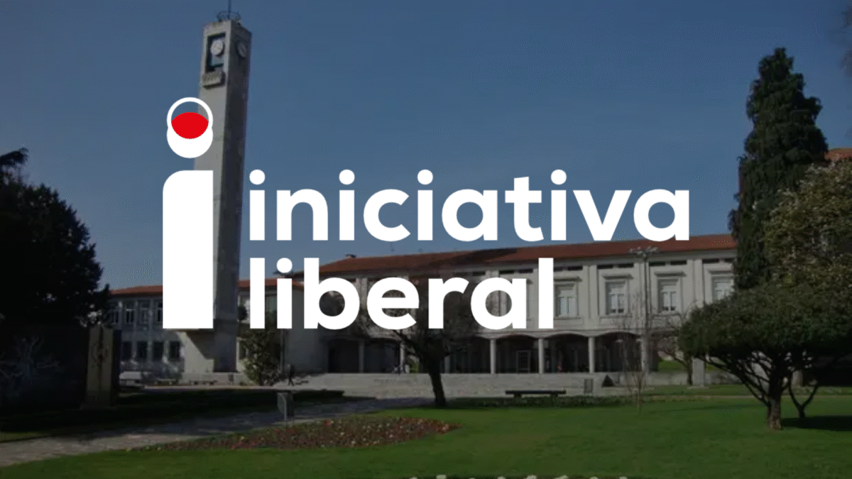 Famalicão: Iniciativa Liberal quer IMI no mínimo já em 2026
