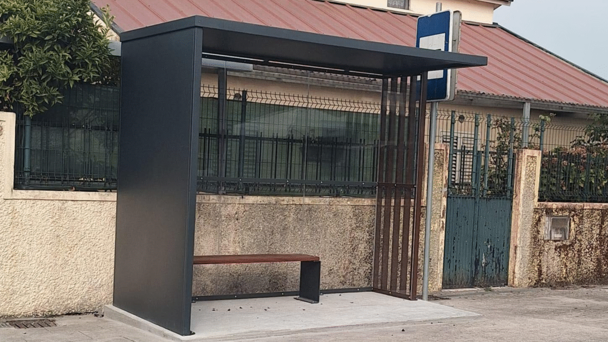 Ribeirão instala novos abrigos de passageiros