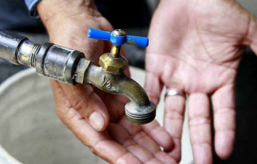 Famalicão: Rebentamento de conduta deixa centro de Ribeirão sem água