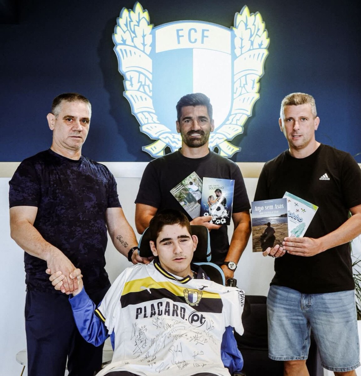 FC Famalicão solidário com jovem que precisa de ajuda para tratamentos