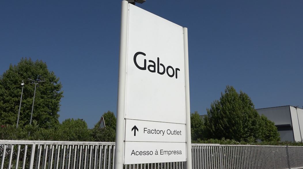 Gabor vendida a grupo da Suiça mas medo de novos despedimentos continua