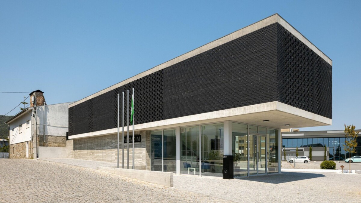 Famalicão: Edifício da Junta de Vermoim foi destaque numa das plataformas de arquitetura mais prestigiadas do mundo