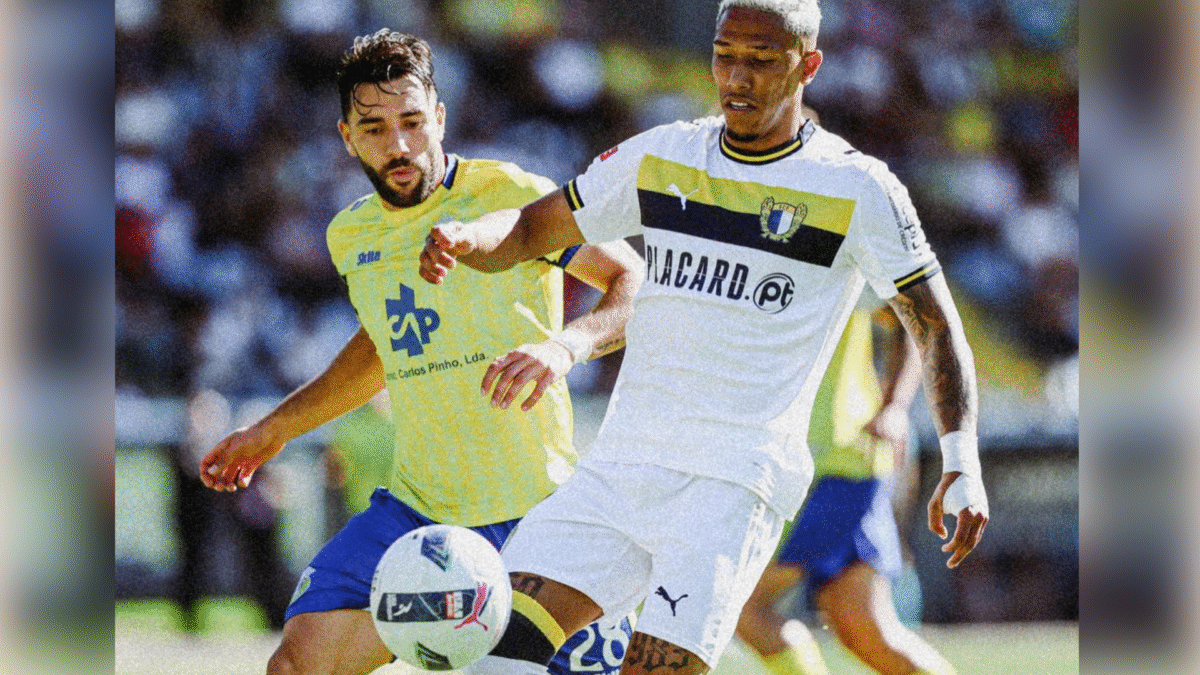 Famalicão empata em Arouca com golo aos 86 minutos