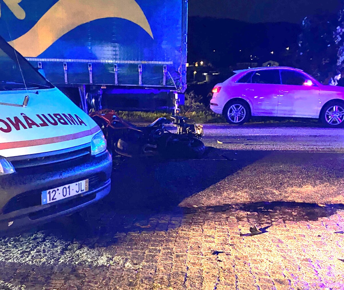 Famalicão: Motociclista em estado grave depois de colisão com camião que obrigou ao corte da N14