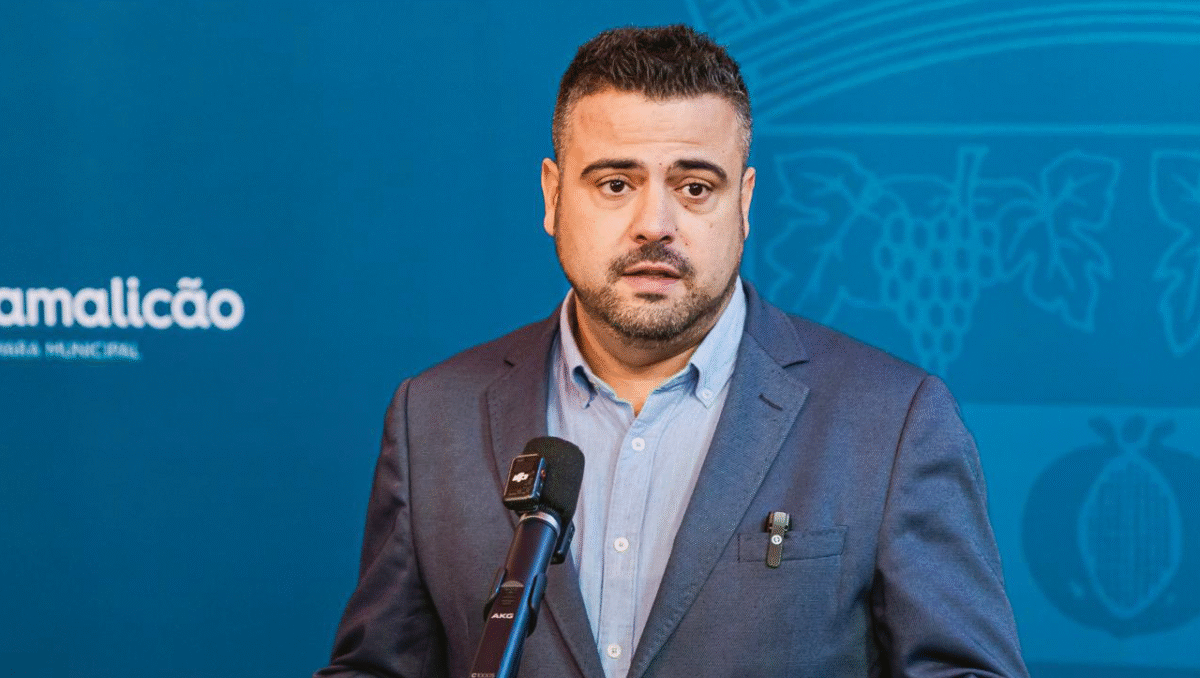 Famalicão: PS lamenta chumbo de propostas