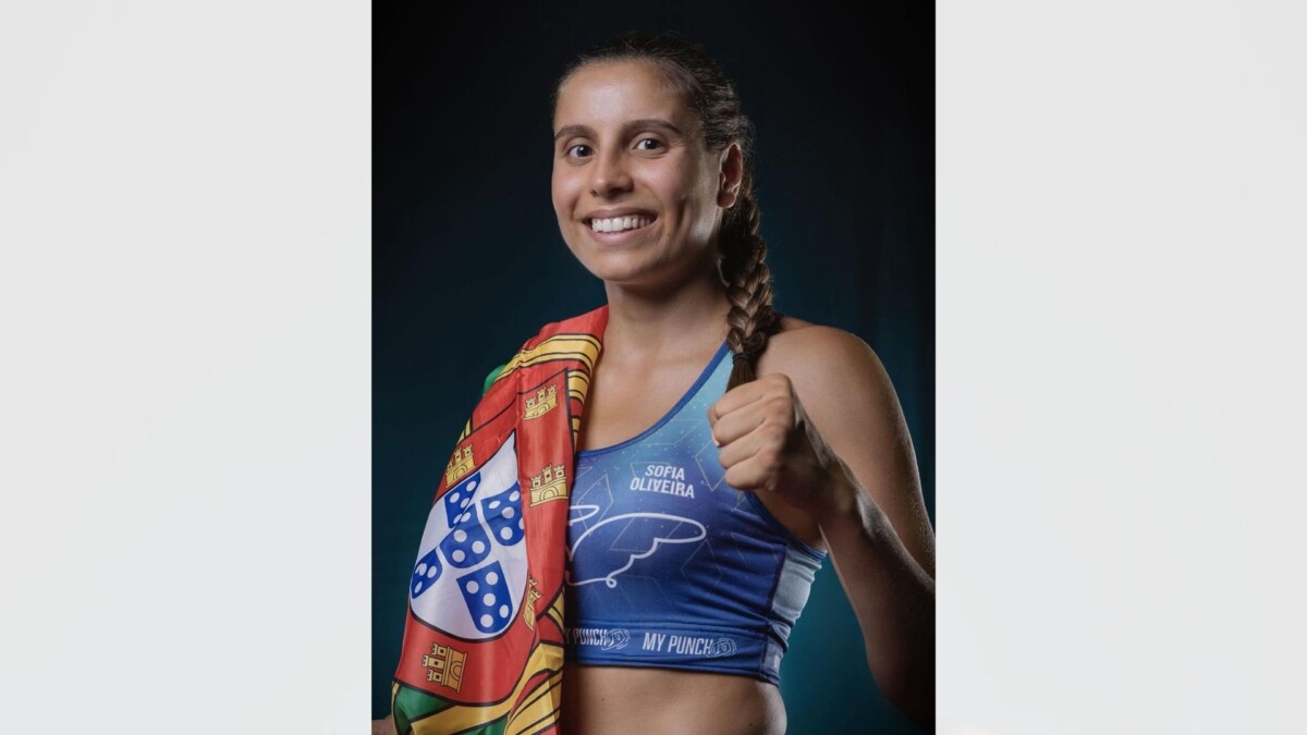 Famalicense Sofia Oliveira é Campeã do mundo de Kickboxing