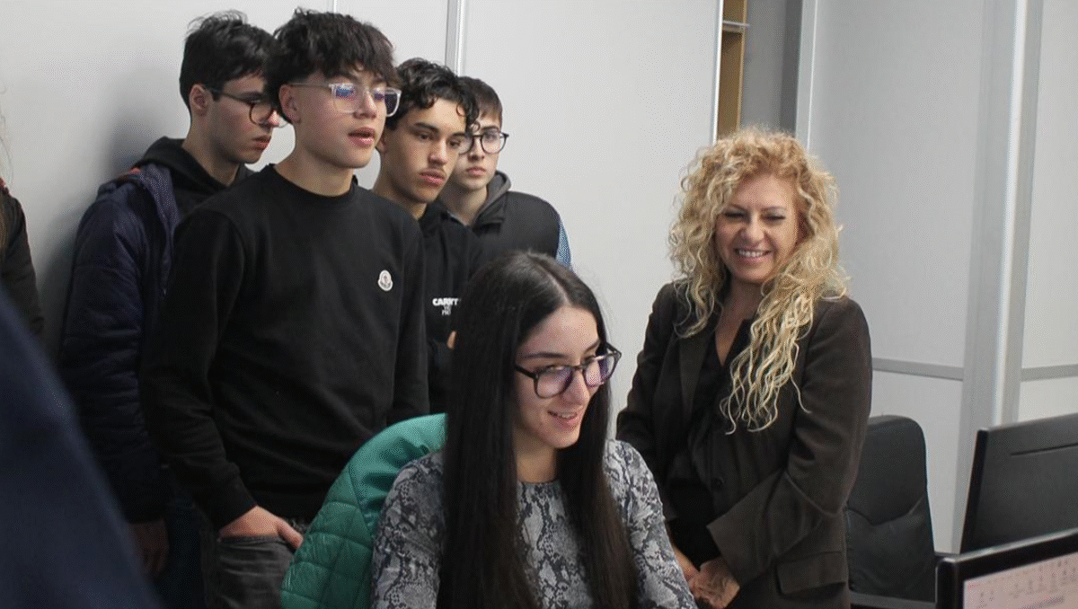 Famalicão: Câmara Municipal reforça aproximação entre escolas e empresas