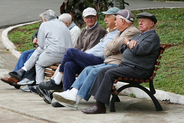 Maioria das pensões sobe quase 3% no próximo ano