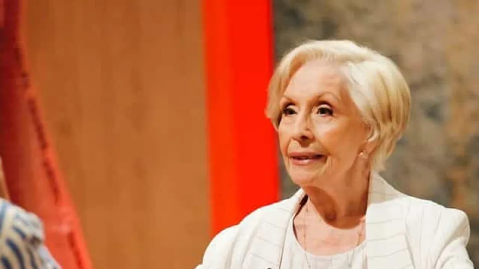 Morreu Olga Cardoso: Voz histórica da rádio portuguesa