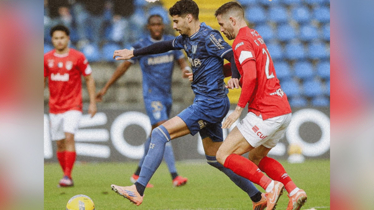 Famalicão de regresso às vitórias: Vence Santa Clara (1-0) com golo de Sorriso